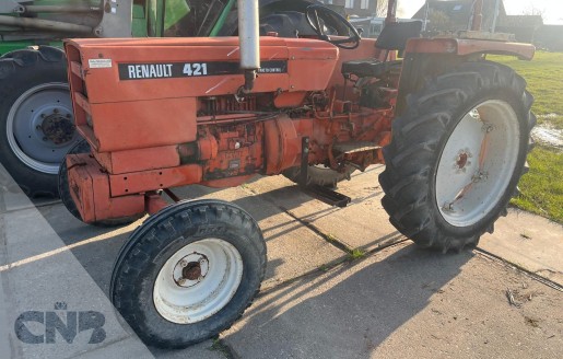 Foto van Tractor-Renault 421