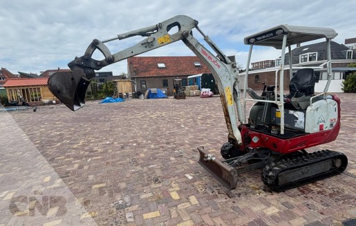 Foto van Mingraver  Takeuchi TB216
