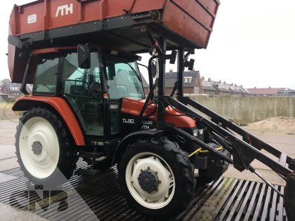 Tractor-New Holland TL90
