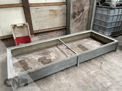 Gegalvaniseerde uitdruipbakken