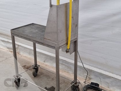 Emmervuller tafelmodel op wielen