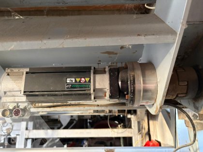 Servomotor