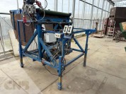 Foto van Kuubskistenkantelaar met doseerband