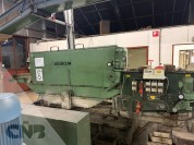 Foto van Complete inpaklijn met grote aanvoerbunker