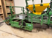 Foto van Nettenplantmachine-koops