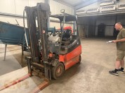 Foto van Hefrtuck-Linde E 25
