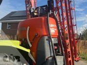 Foto van Claas- ARES 547 ATZ met Kubota spuit