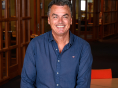 Highlighted image: Ron Hoogeveen
